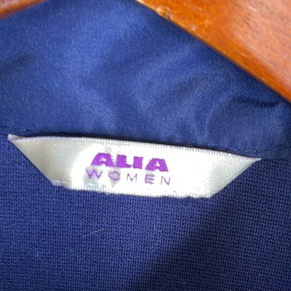 ALIA Quilted Lightweight Vest Blue Pockets Zipper Transitional Size 24W - Picture 7 of 9